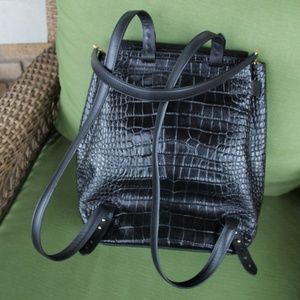 cuyana croc backpack